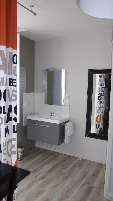 Hotel Saint Francois Precigne Soiree Etape Sur Demande Proche Sable-Sur-Sarthe الغرفة الصورة